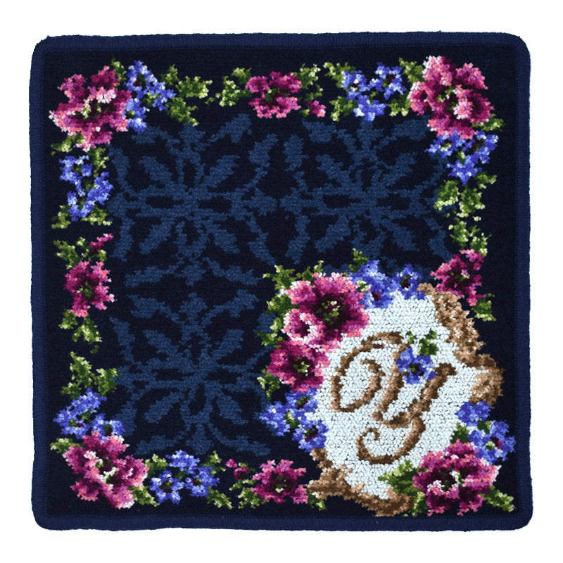 選べる 花文字イニシャルハンカチ 23cm ネイビー